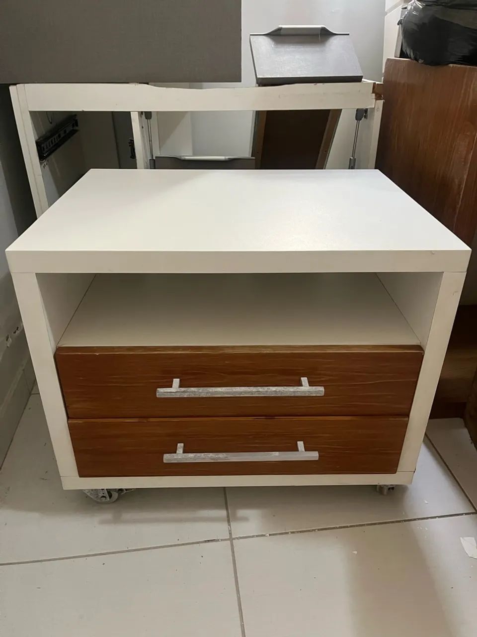 Mesa de cabeceira