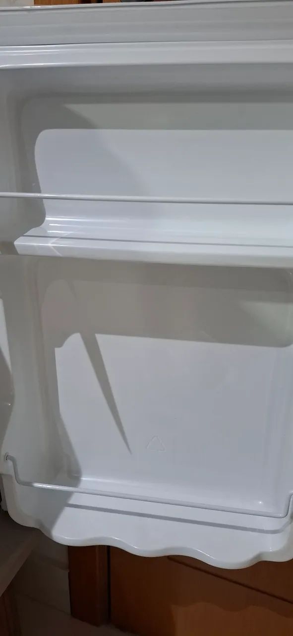 Frigobar Philco PFG85B - Foto 4