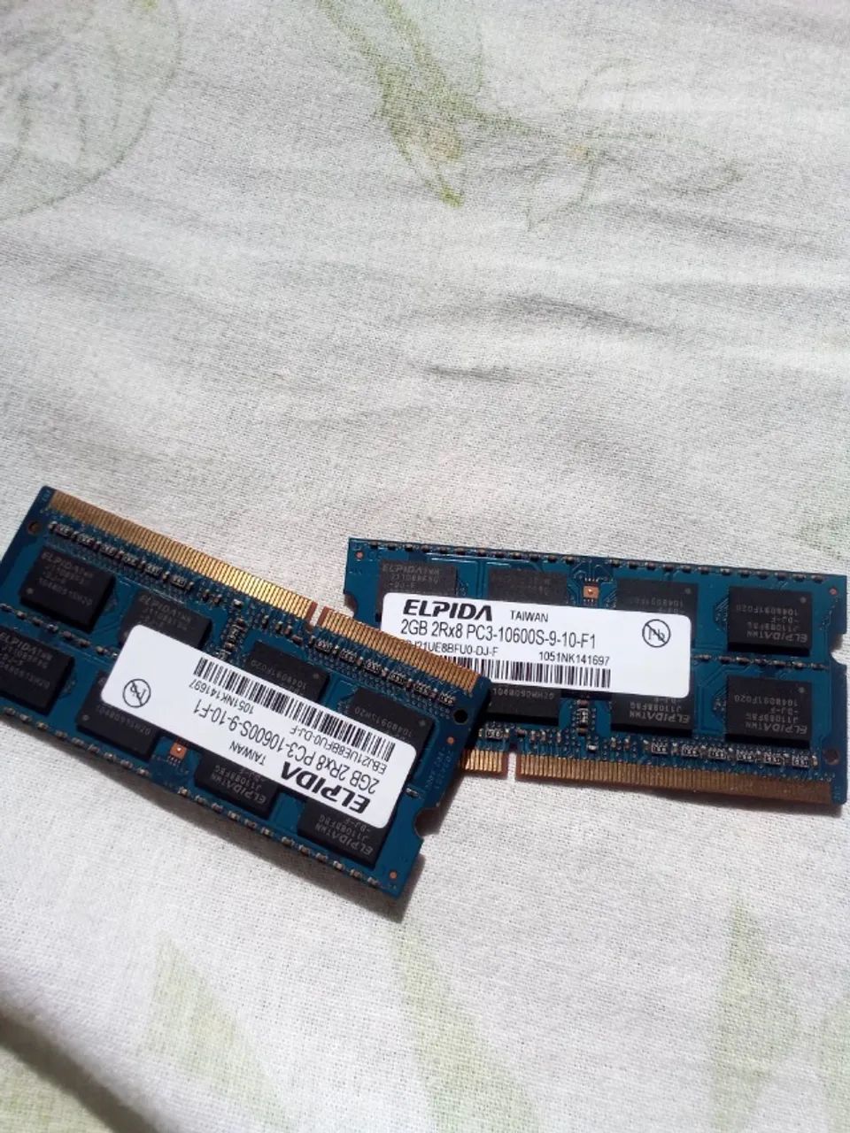 2 pentes de RAM 2GB cada DDR3  - Foto 2