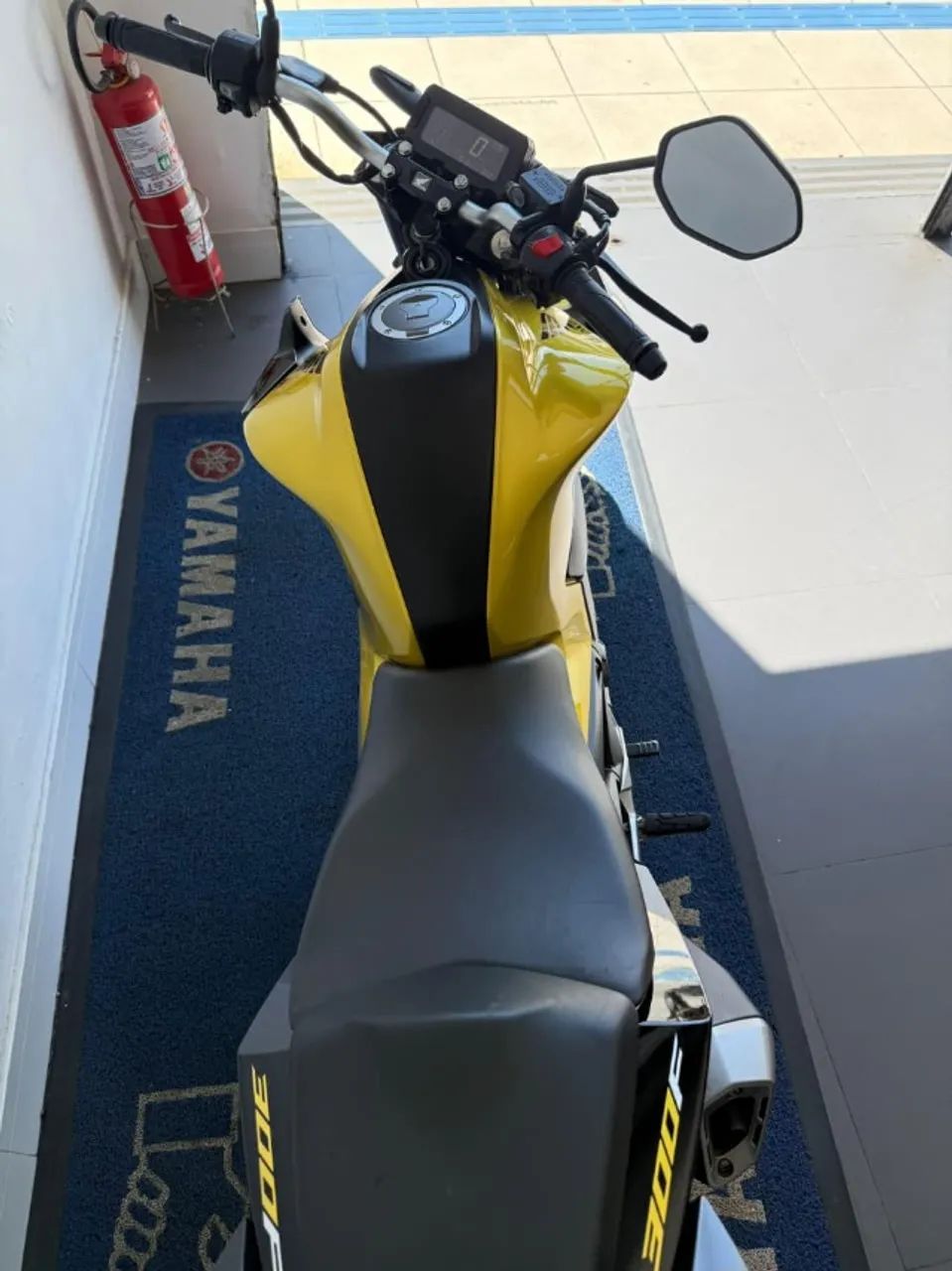CB300F TWISTER ABS DOURADA - Foto 2