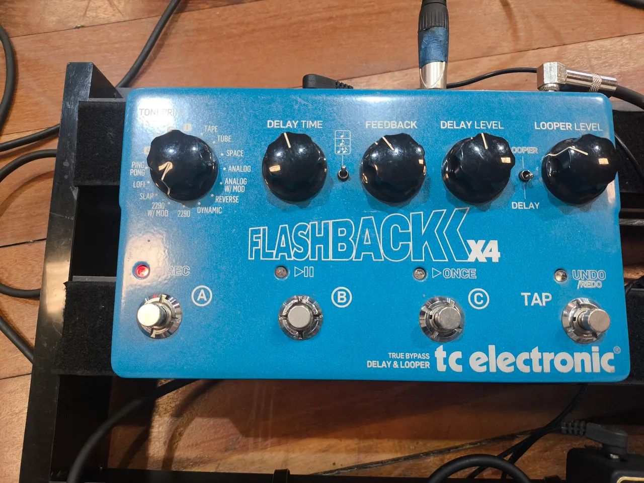 Pedal Flashback X4 usado na caixa  - Foto 4