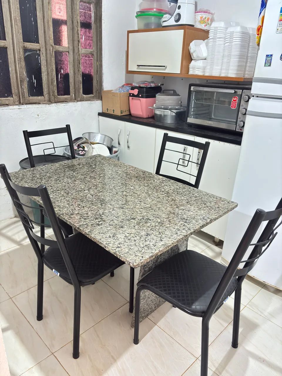 Mesa de mármore de quatro cadeiras - Foto 5