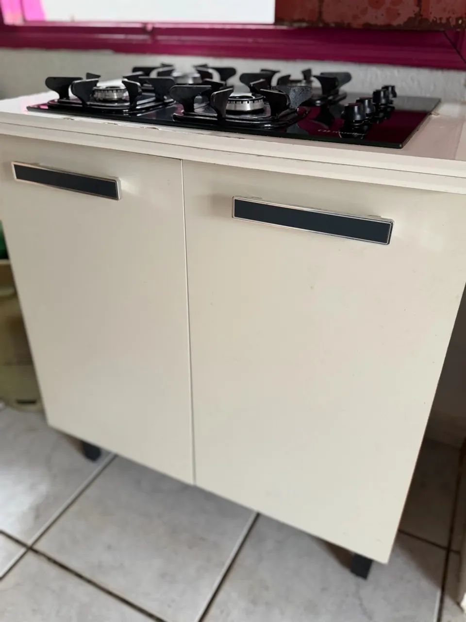 Fogão cooktop com balcão 