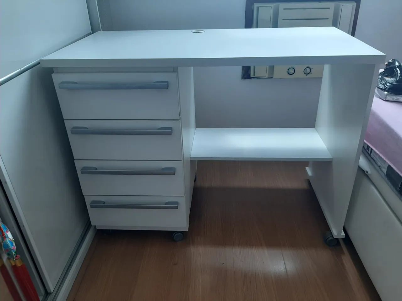 Mesa para computador - móvel planejado