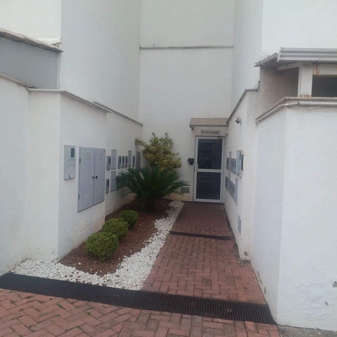 Alugo apartamento 
