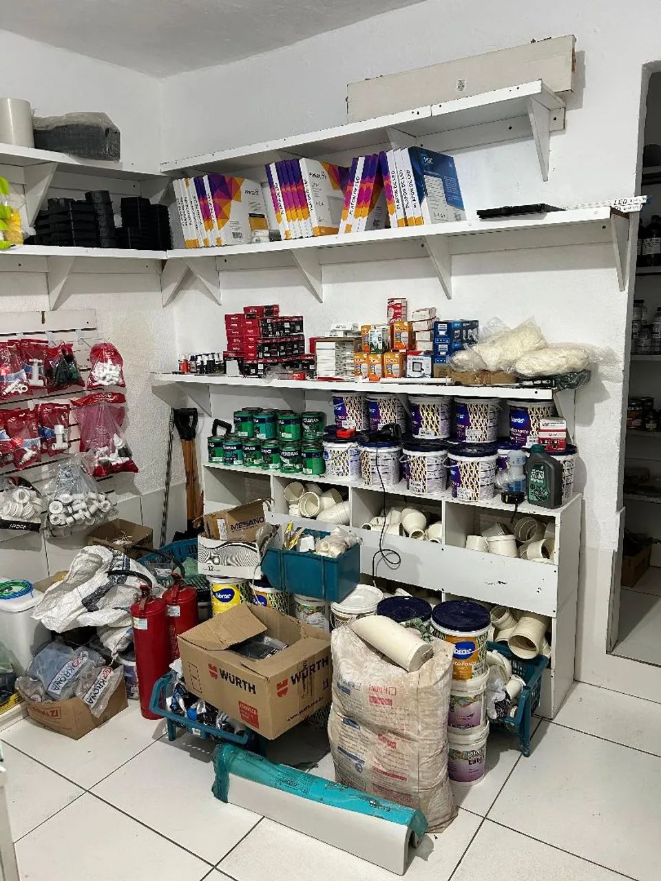 Vendo loja com todo o material de construção ( loja montada) - Foto 3