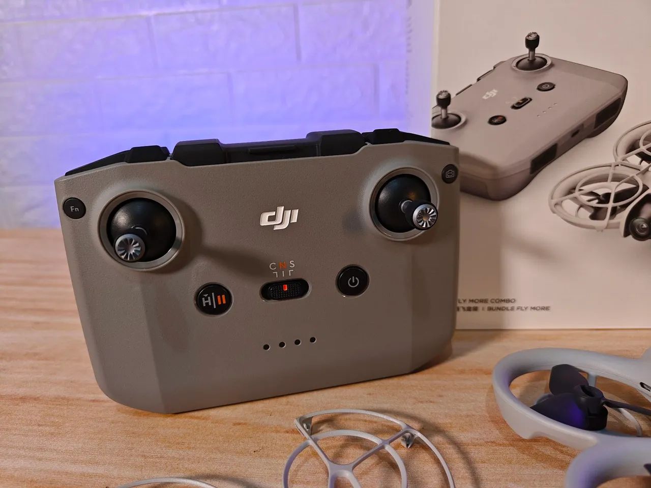 Drone DJI Neo Fly More COMBO - Garantia até 06/2026 - Completo C/ Nota Fiscal - impecável  - Foto 4