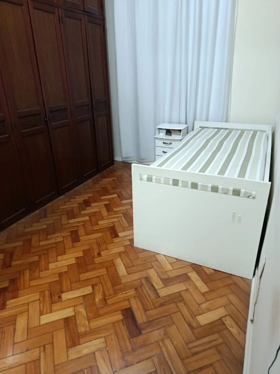 Quarto/suíte individual para mulher. Tijuca/RJ
