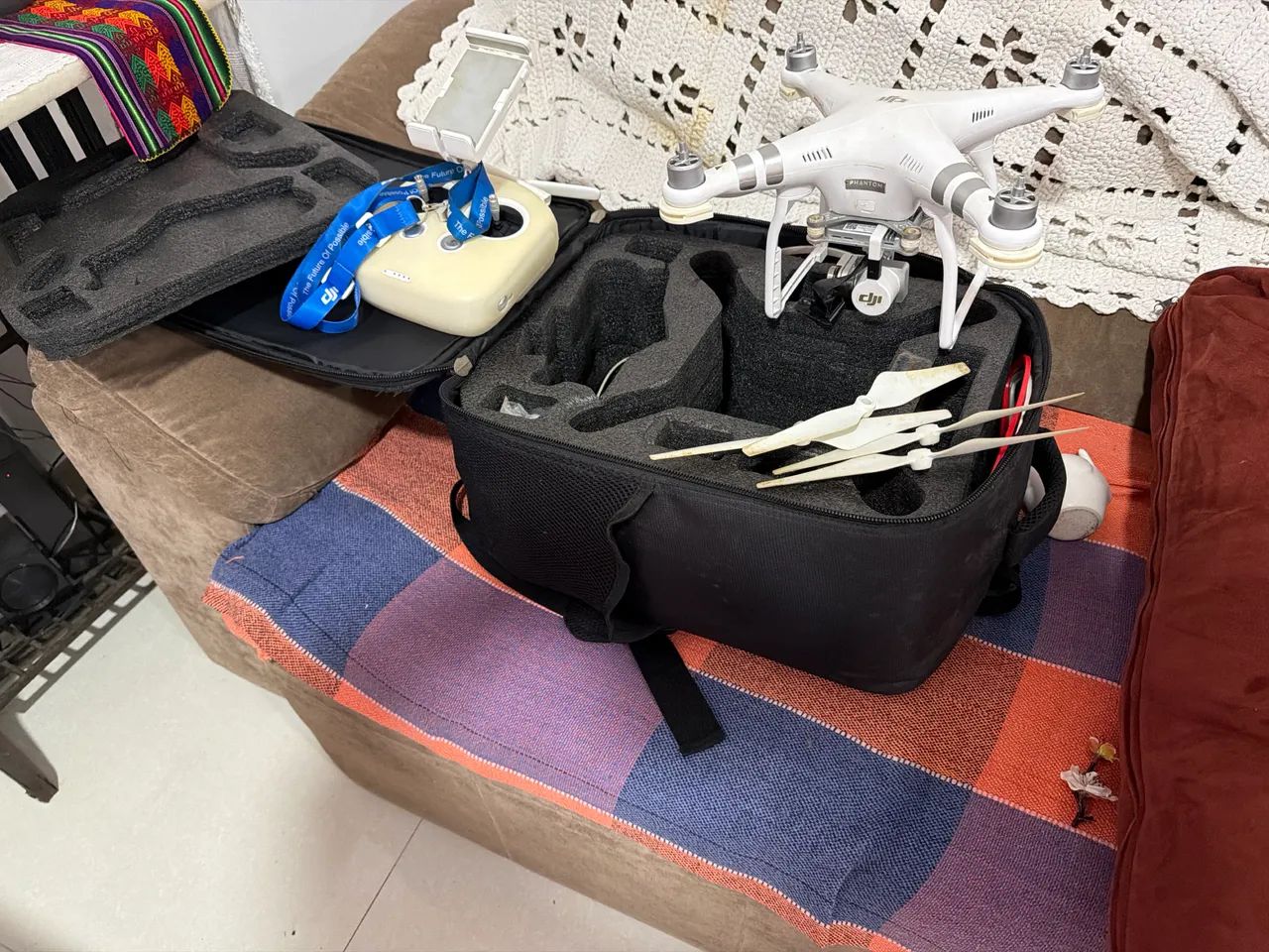 Drone Dji Phanton 3 Advanced sem bateria  - Foto 4