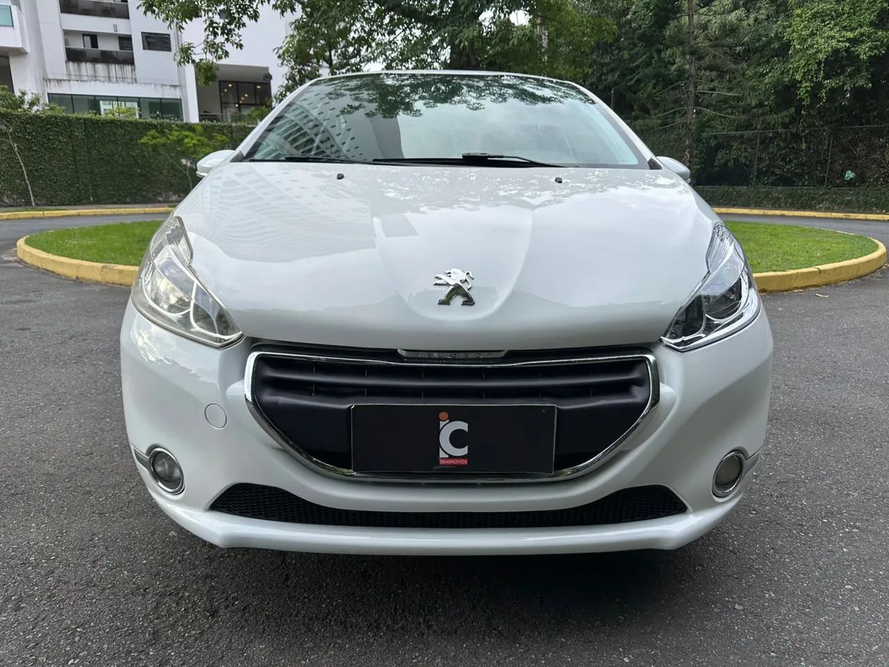 Peugeot 208 Active/active Pack 1.5 Flex 8V 5P 2014