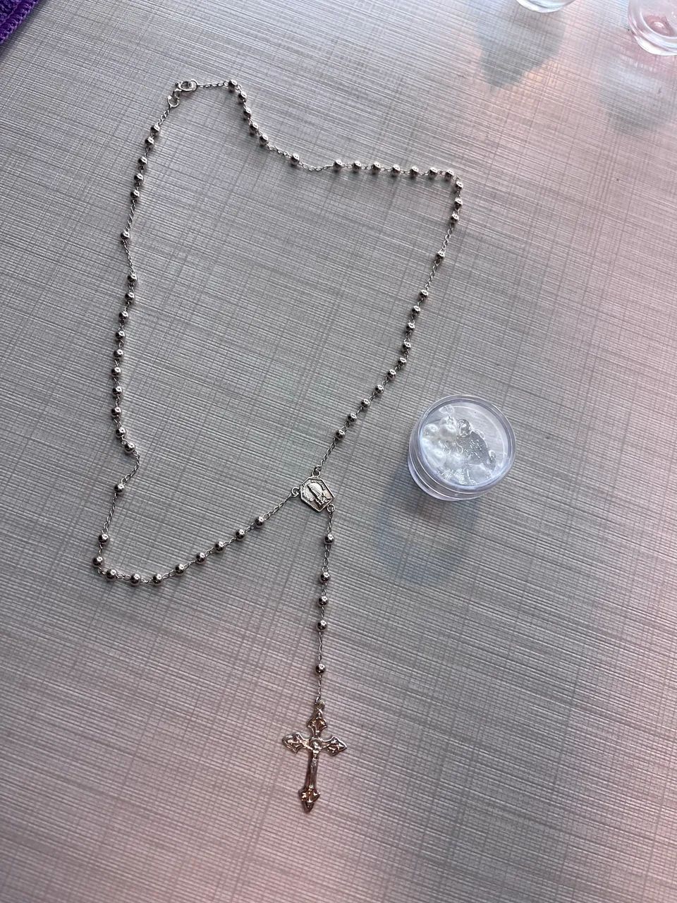 terço prateado com mini terço de brinde - Foto 4