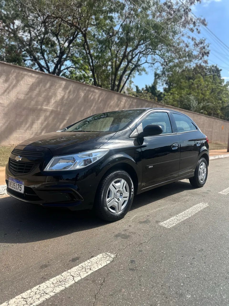 Chevrolet Onix ONIX HATCH LS 1.0 8V FlexPower 5p Mec. 2016