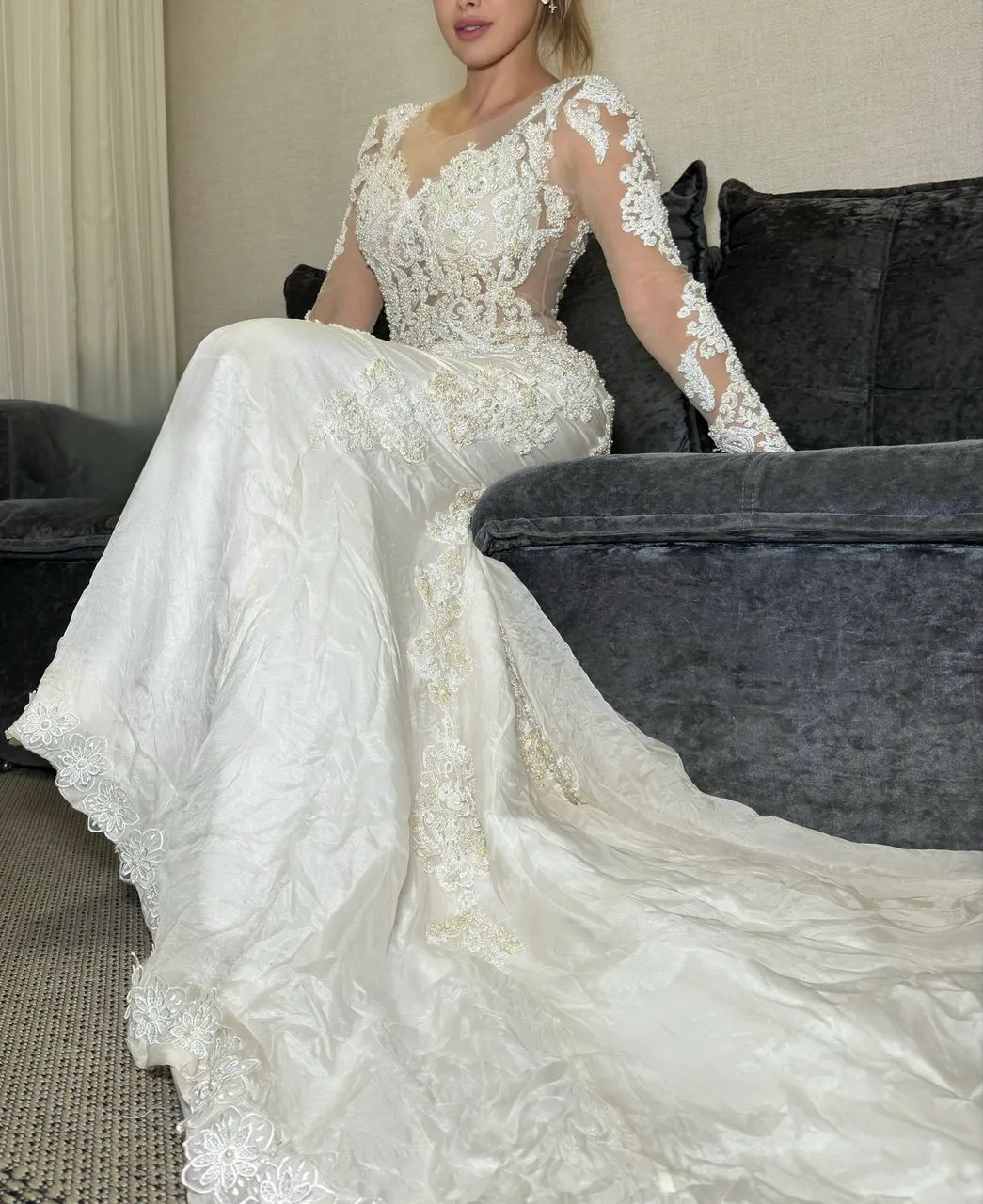 Vestido de noiva bordado em tule e renda 38/40
