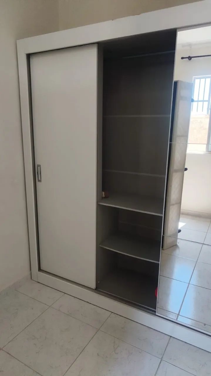 Guarda Roupa 3 Portas com Espelho - Foto 4