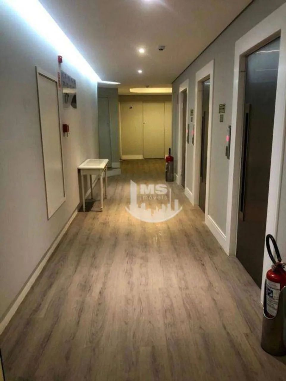 Apartamento com 1 dormitório, 42 m² - venda por R$ 372.000 ou aluguel por R$ 2500/mês - Ce - Foto 2