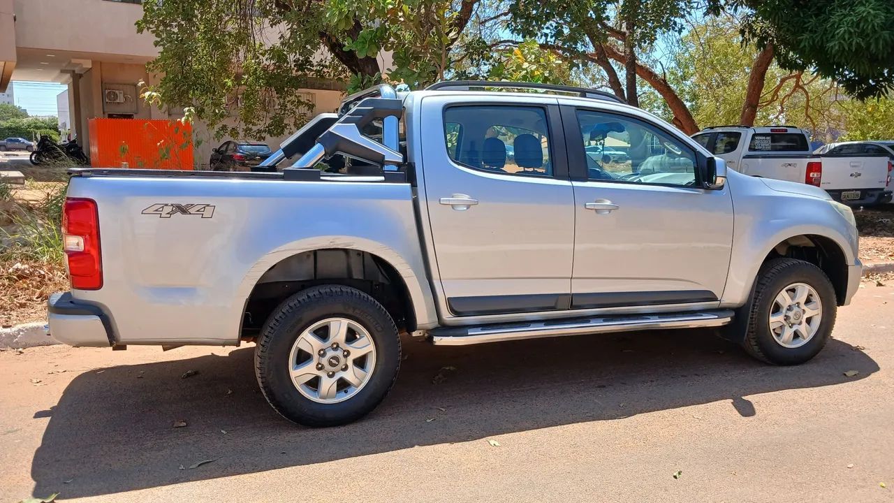 Chevrolet S10 Pick-up LT 2.5 Flex 4X4 CD 2015 - Foto 4