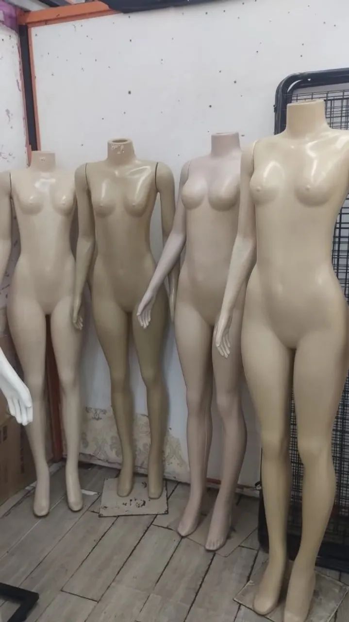 Manequins Feminino - Comércio Roupas Loja