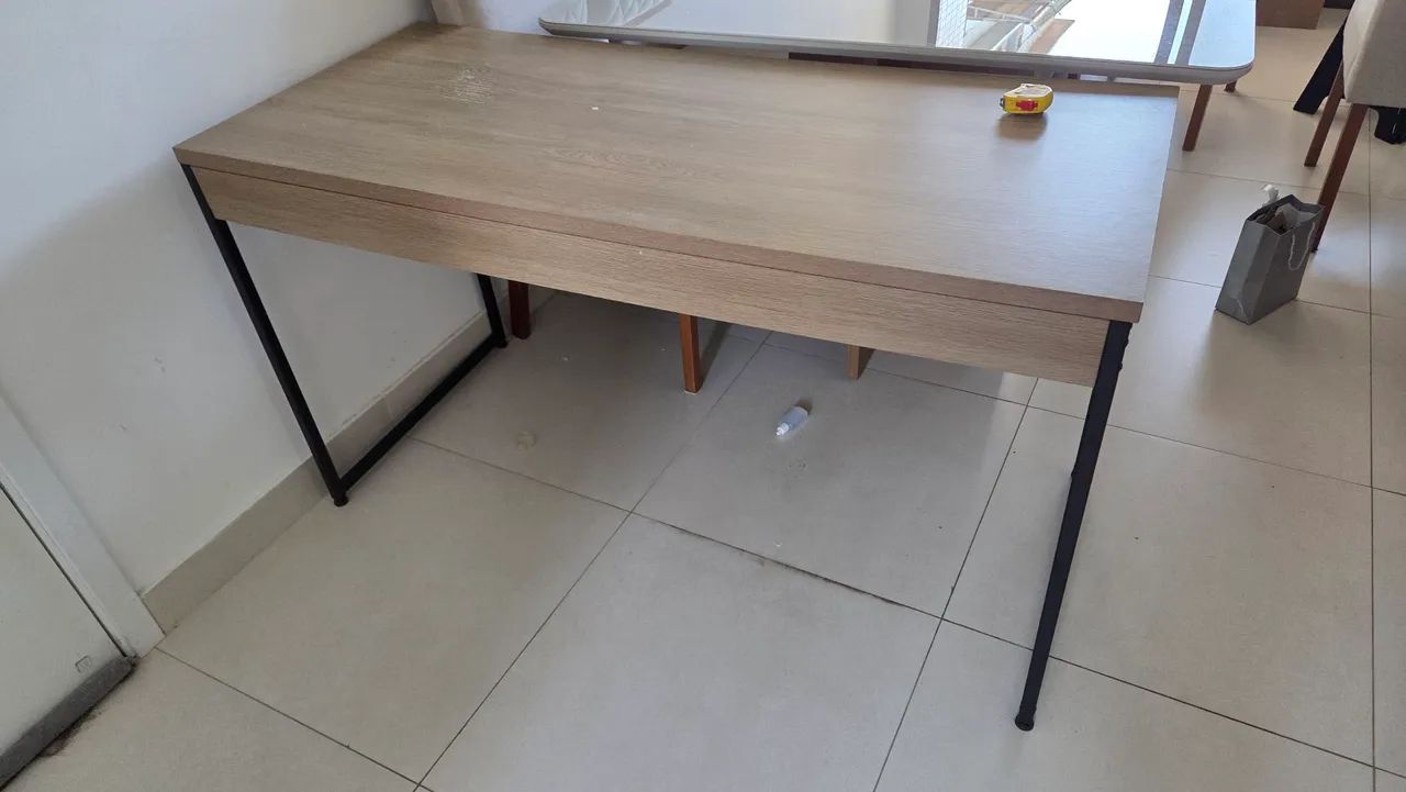Mesa de escritório 