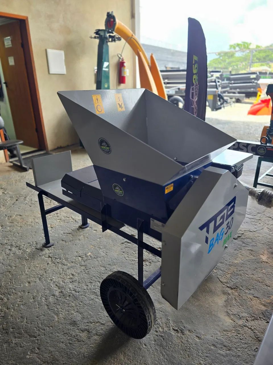 Ensacadora silagem TGB com motor  - Foto 2