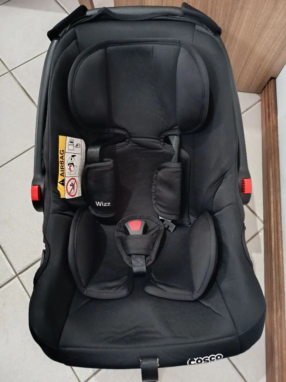Bebê conforto Cosco Wizz + base de fixação 