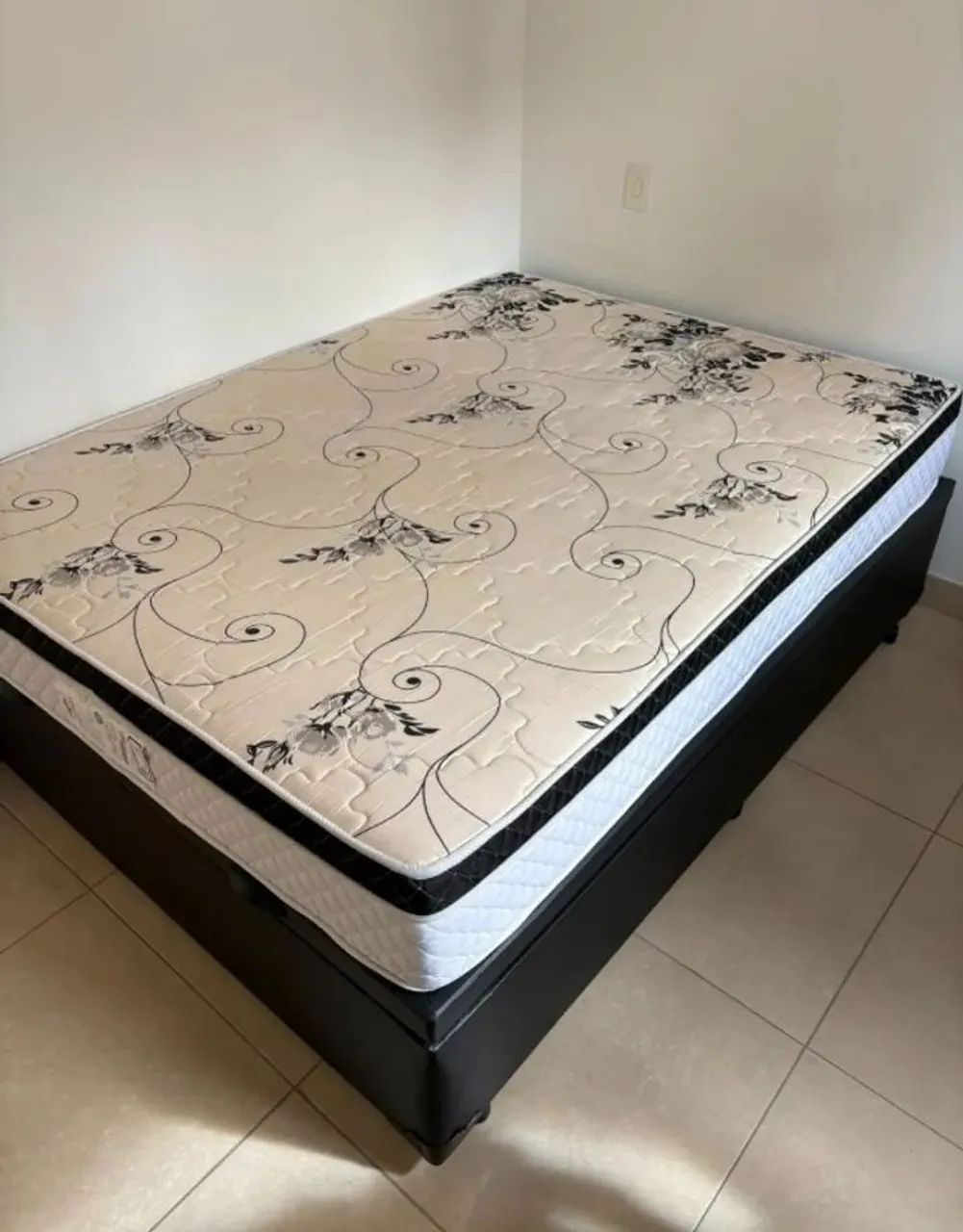 Cama box 