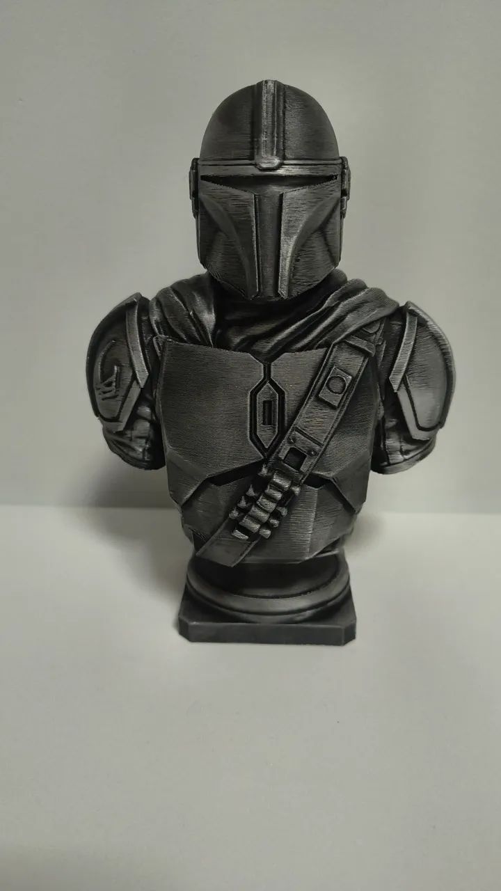 Busto Mandaloriano - Impressão 3D - 18cm