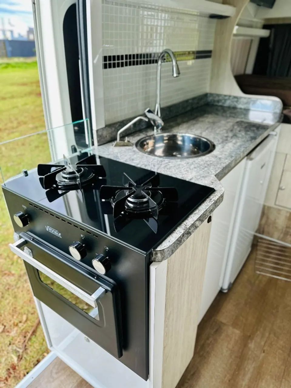  MOTORHOME PEUGEOT BOXER 2020 - LUXO, CONFORTO E LIBERDADE EM SUA FORMA MAIS EXCLUSIVA  - Foto 12