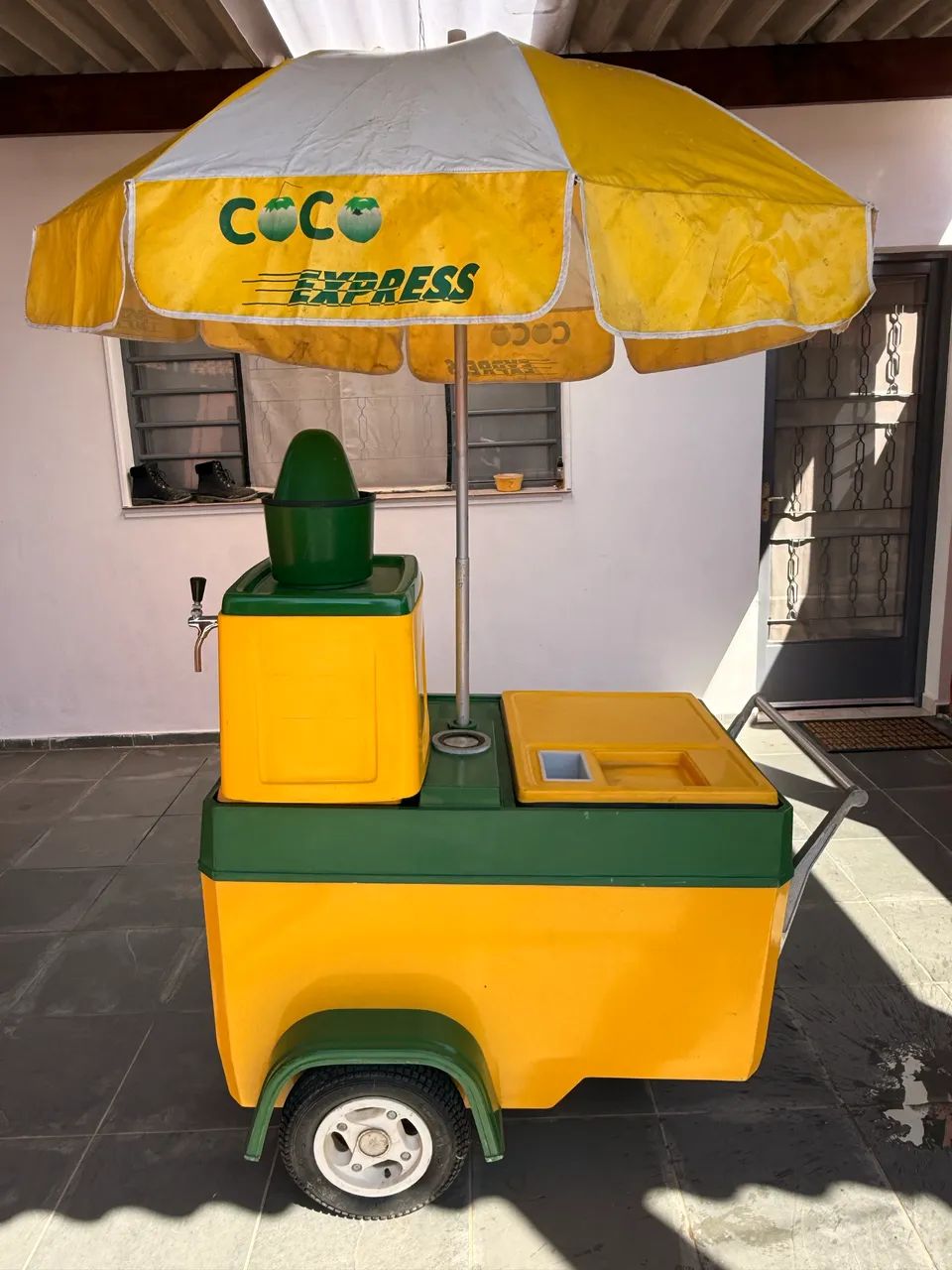Carrinho de Água de Coco Coco Express Completo com Geladora e Guarda-Sol - Foto 2