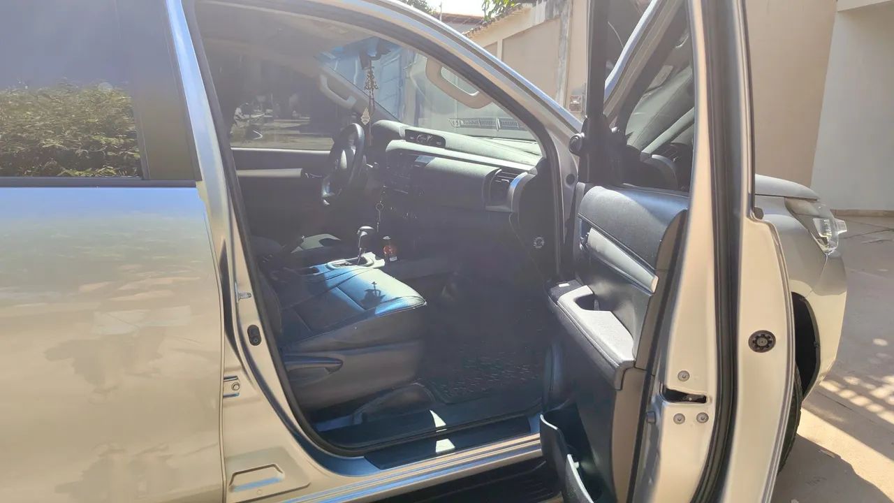 Toyota Hilux 2024
