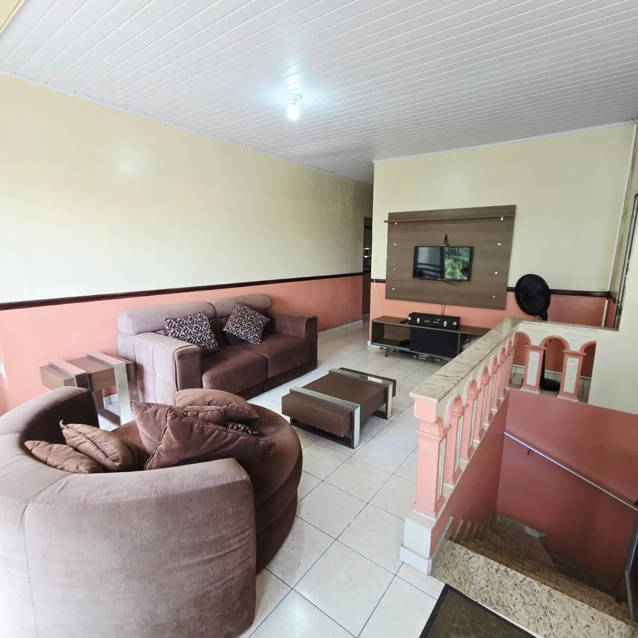 VENDO CASA COM PONTO COMERCIAL - Foto 3