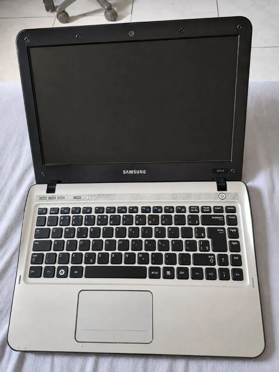 Carcaça e peças notebook Samsung SF 311