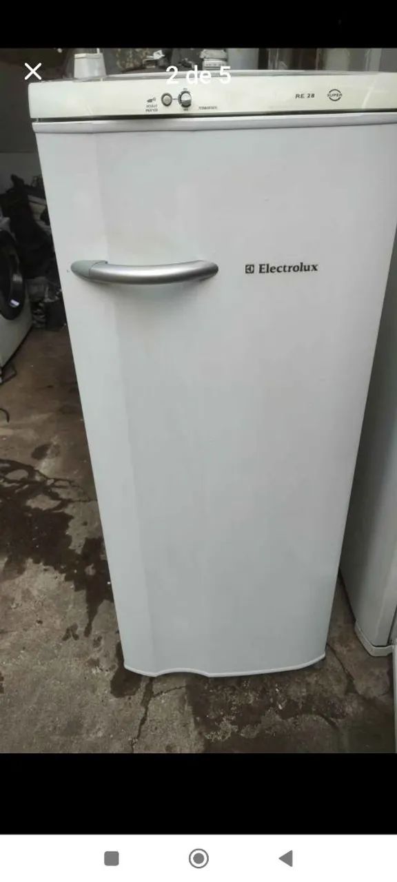 Geladeira 280L Electrolux 