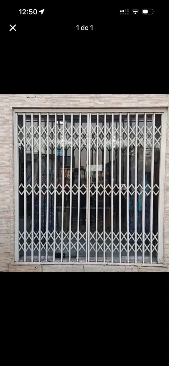 Porta vidro e porta sanfonada 