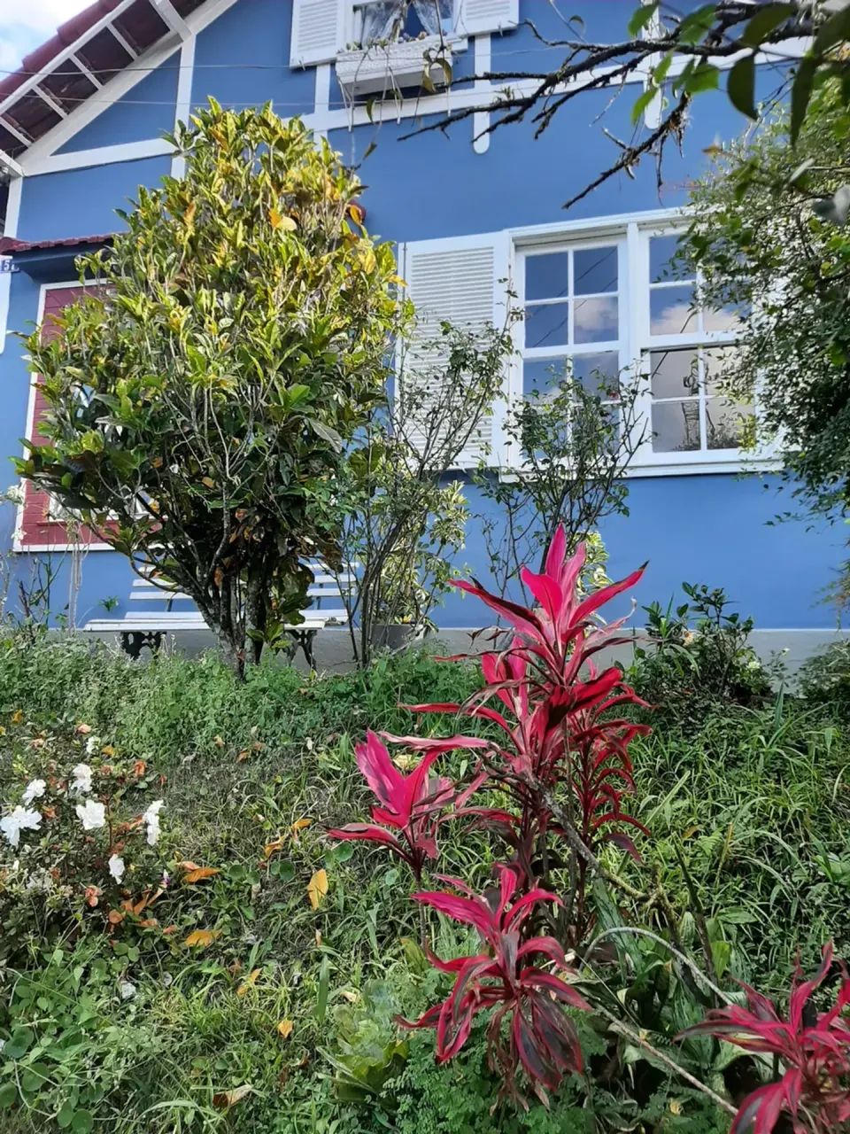 MOSELA LOCAÇÃO - CASA GEMINADA 2 QUARTOS COM GARAGEM