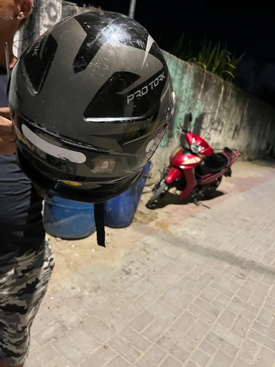 Capacete queicheira protork Tm 58 pra vender ligeiro cuida 