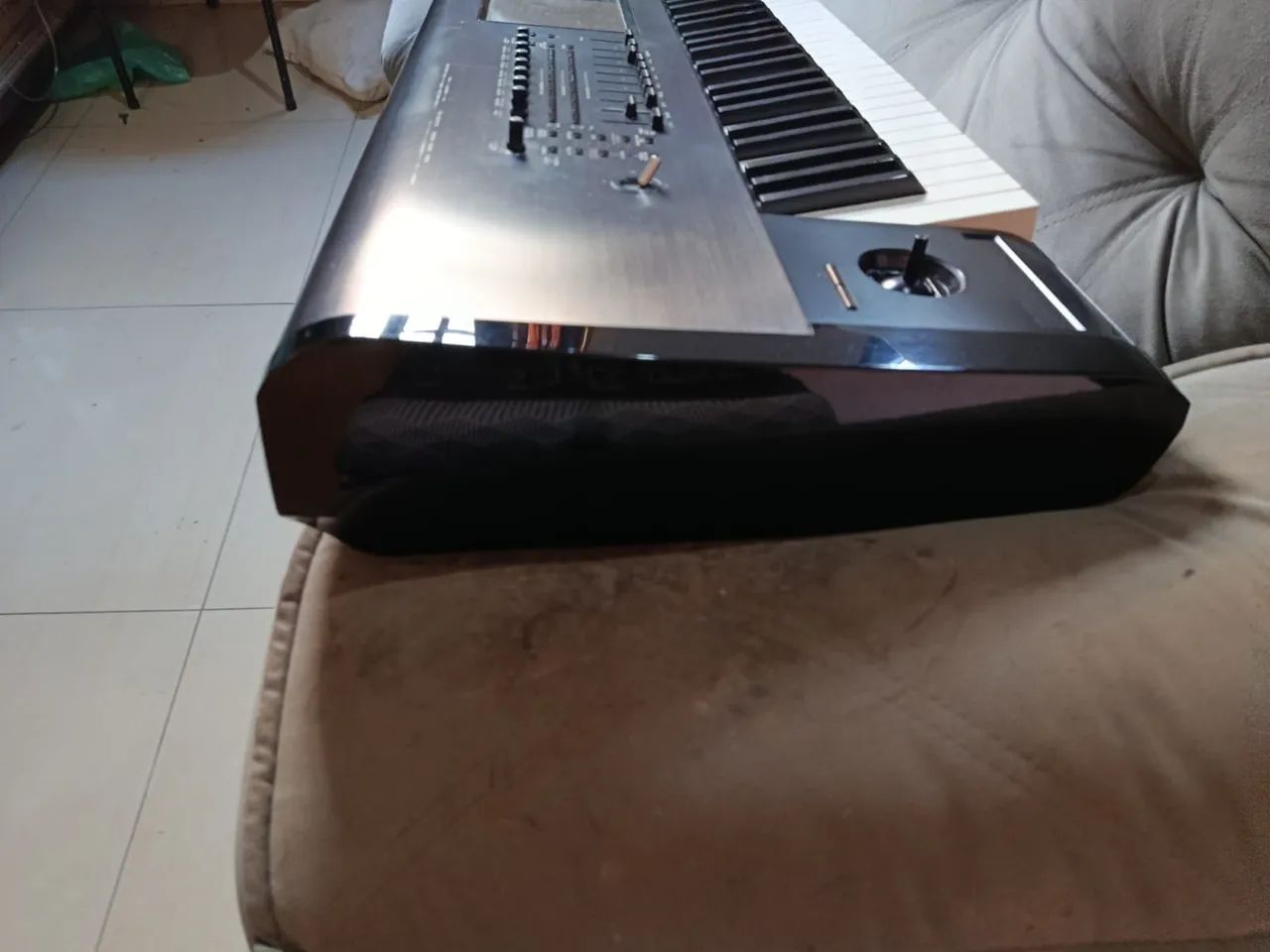 Vendo teclado kronos classic 73  - Foto 4