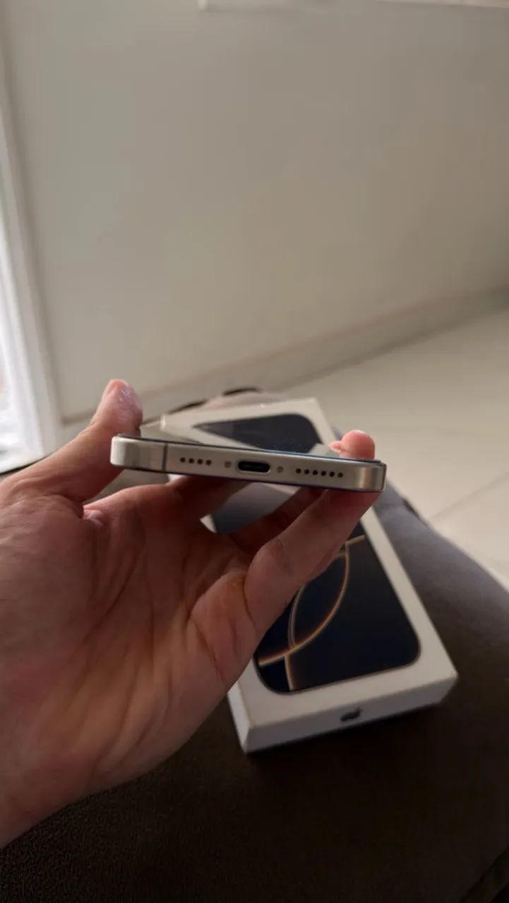 Vendo iPhone 18 pro max 256gb - Foto 4