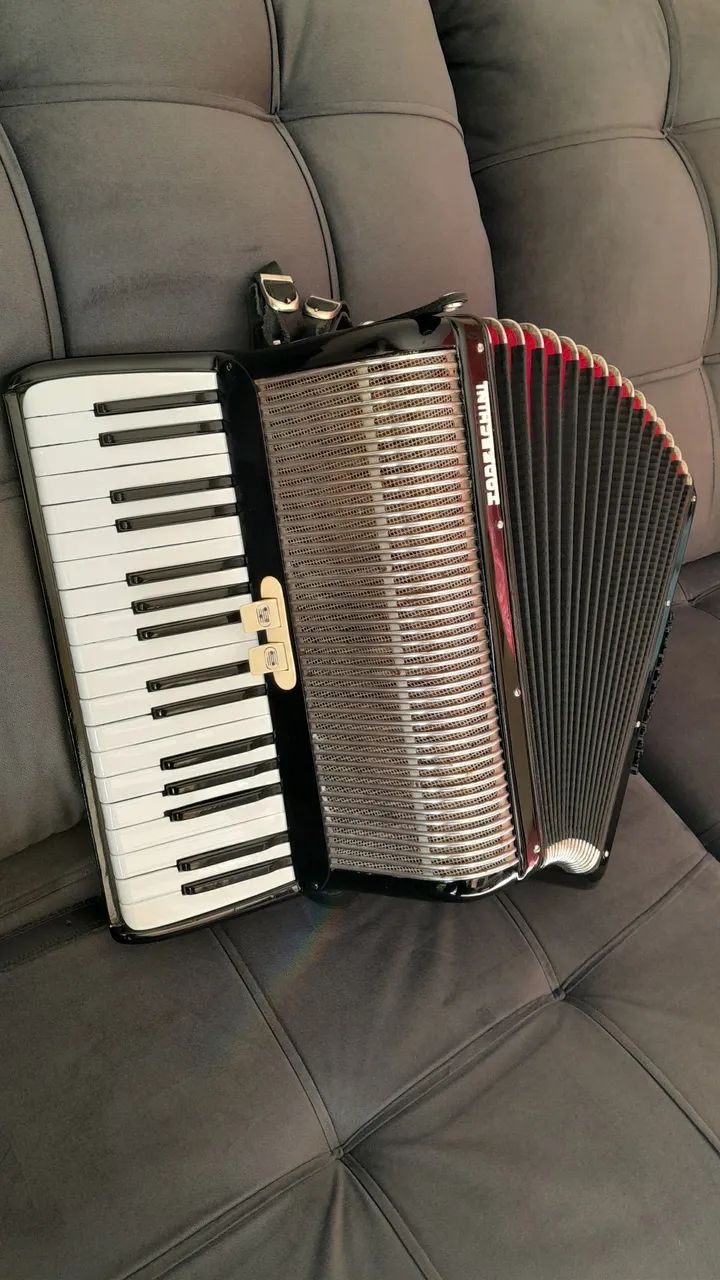 Acordeon todeschini 48 baixo  - Foto 4
