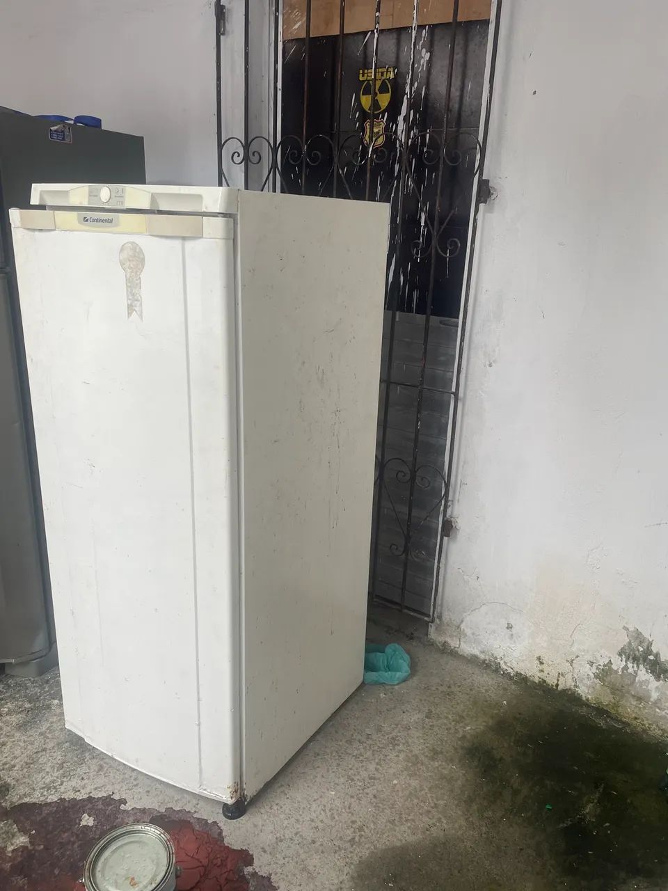 Vendo geladeira, liquidificador 