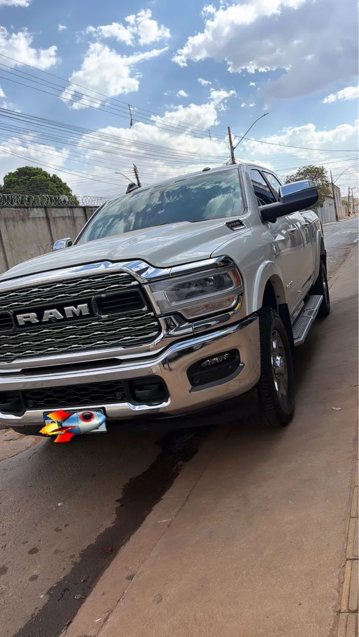 Ram 2500 2500 LARAMIE  6.7 TDI  CD 4x4 Diesel 2020