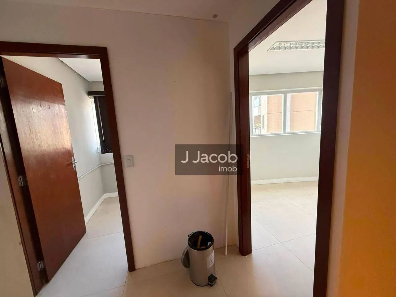 Alugo sala de 25 m² no Ed. Evolution - bairro Umarizal - Foto 2
