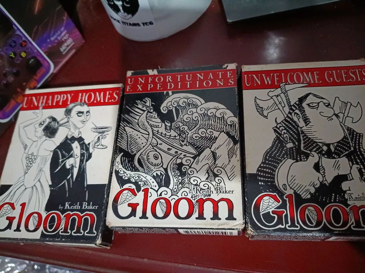 Gloom by Keith  Baker  - Foto 2