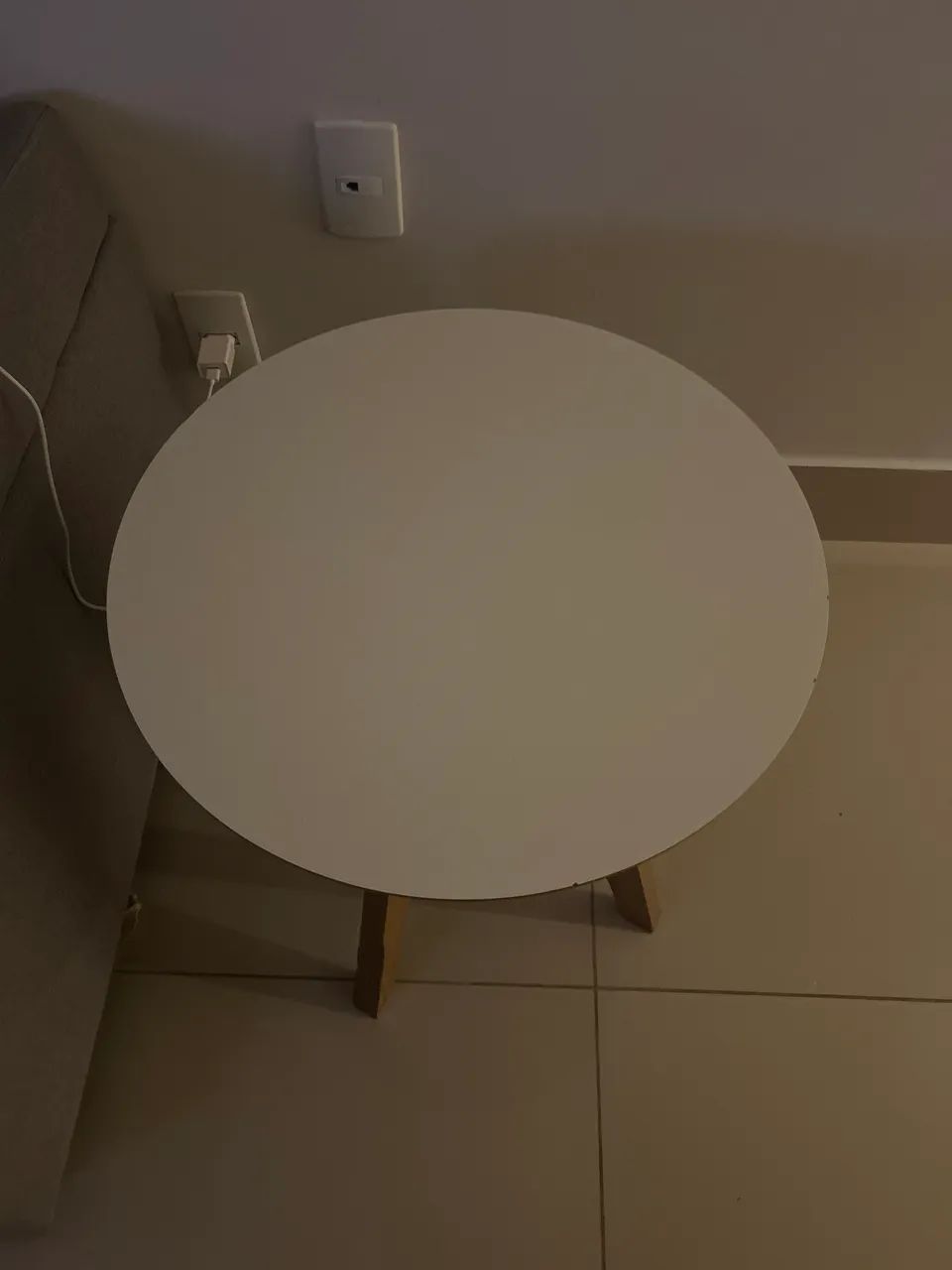 Mesa lateral 64994315764609120