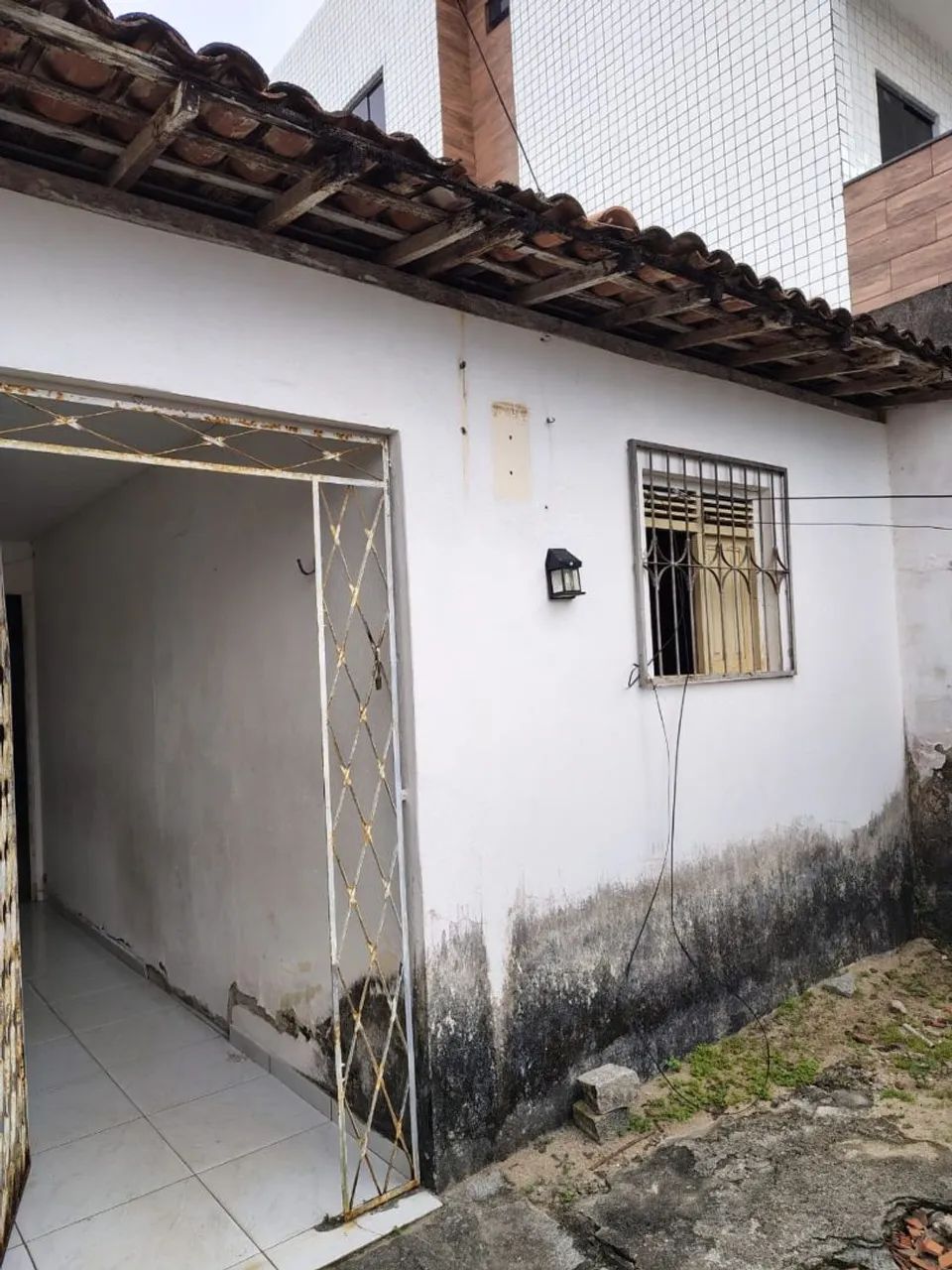 Vendo casa própria no Rangel.