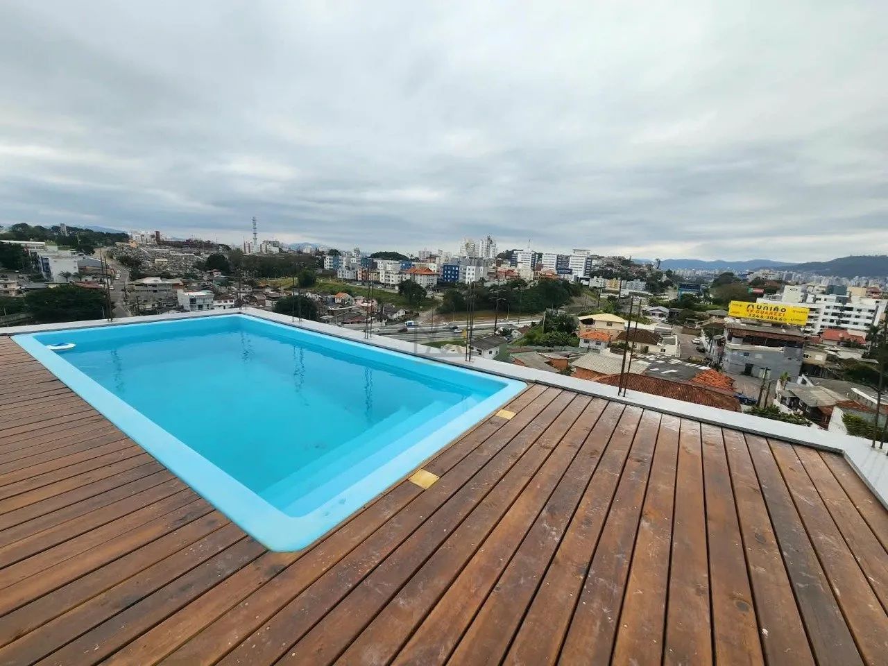 Apartamento em Coqueiros
