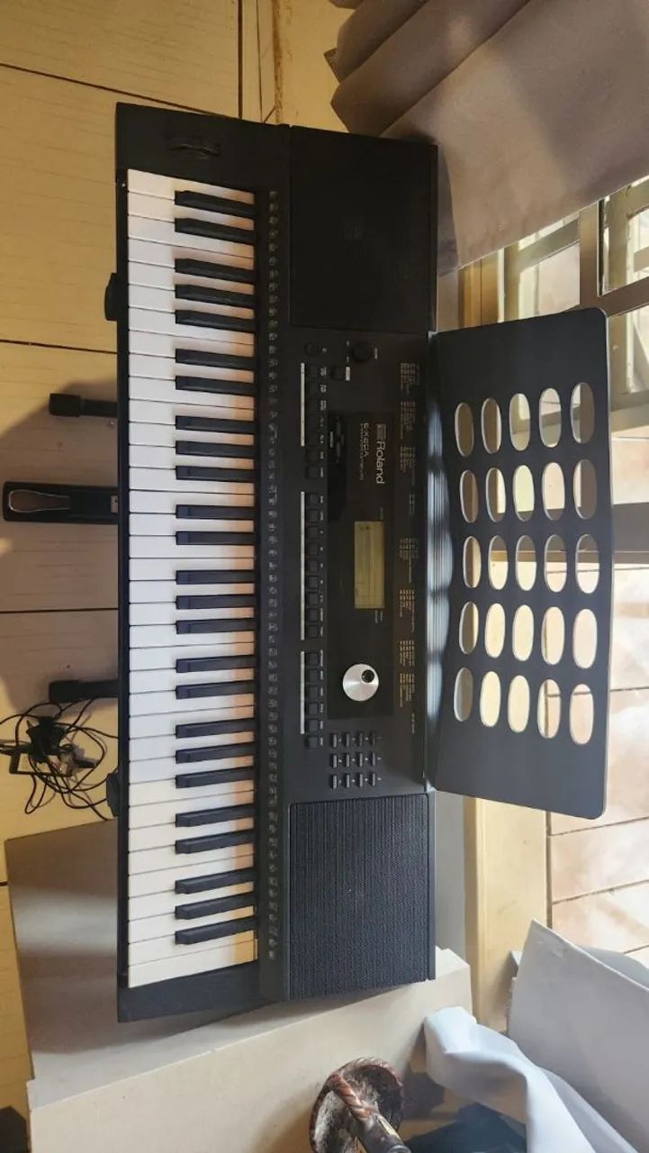 Teclado Arranjador Roland E-X20A  - Foto 4
