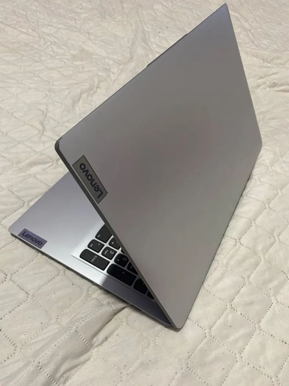 Lenovo ideapad 1