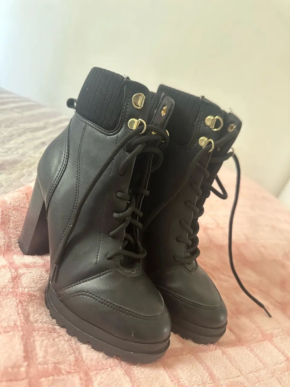 Vende-se Bota  - Foto 2