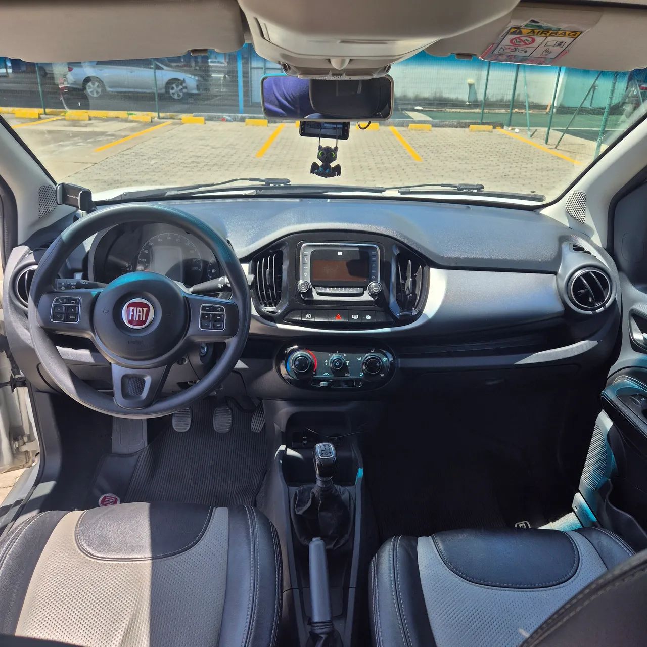 Fiat Uno Evolution 1.4 Fire Flex 8V 5P 2015 - Foto 5