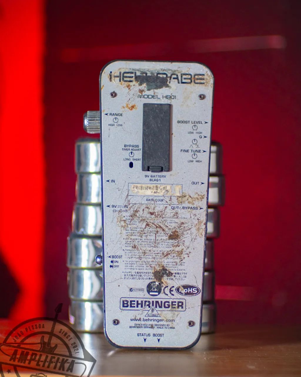 Pedal de Expressão Behringer Hellbabe Wah e Volume - Foto 2